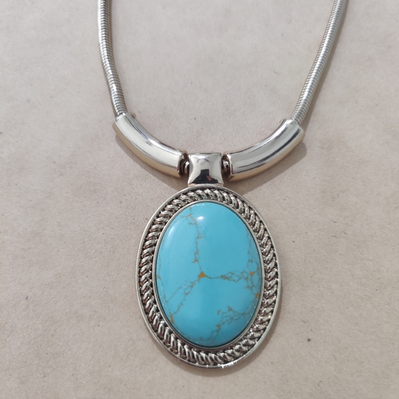 Necklace - Picture 3 of 5